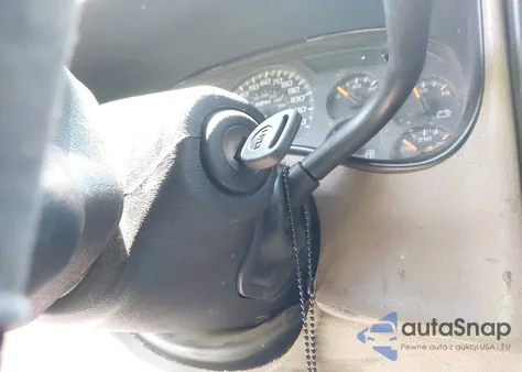 2003 Chevrolet Tahoe Z71 z USA, uszkodzony, nr VIN 1GNEK13Z33R245611